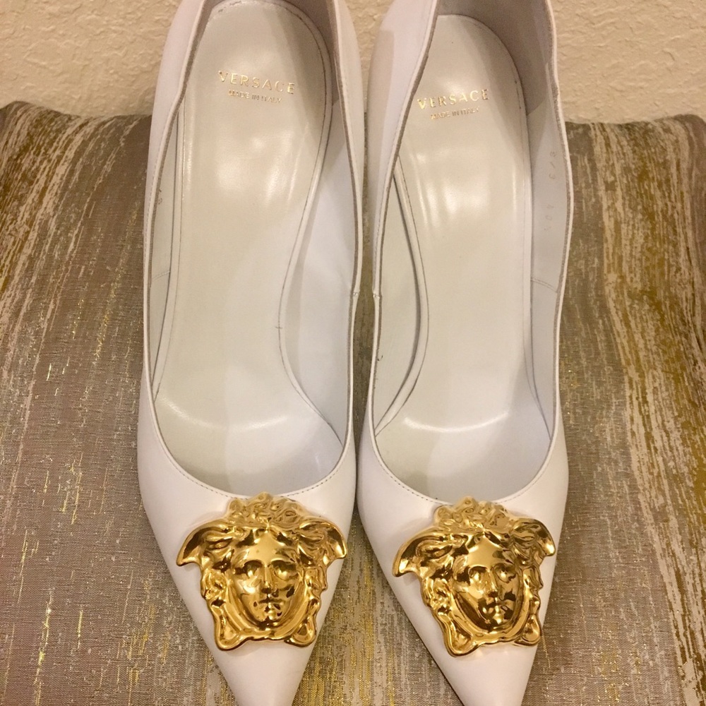 Versace White & Gold Palazzo Pumps - Picture 3 of 8